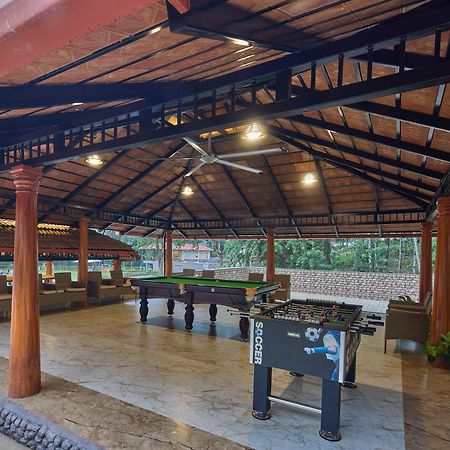 Regenta Resort Sakleshpur Luaran gambar