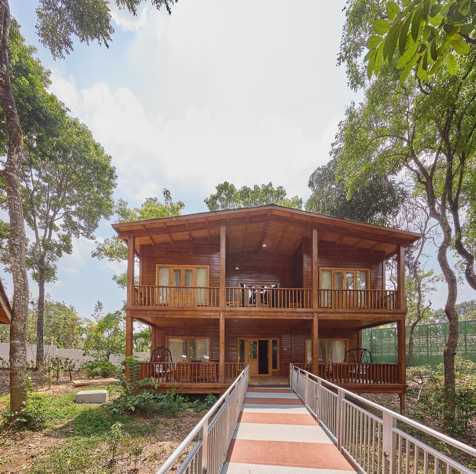 Regenta Resort Sakleshpur Luaran gambar