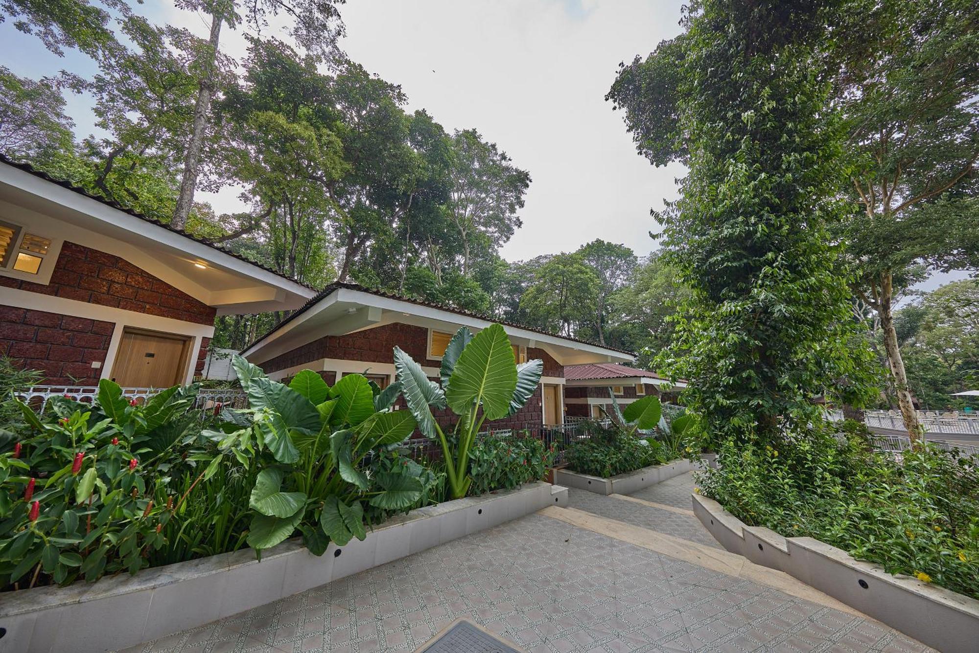 Regenta Resort Sakleshpur Luaran gambar