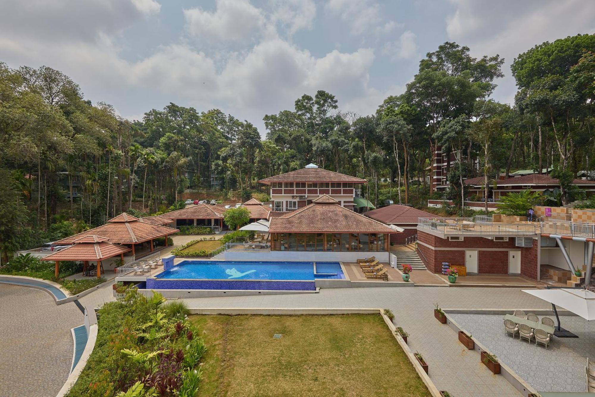 Regenta Resort Sakleshpur Luaran gambar