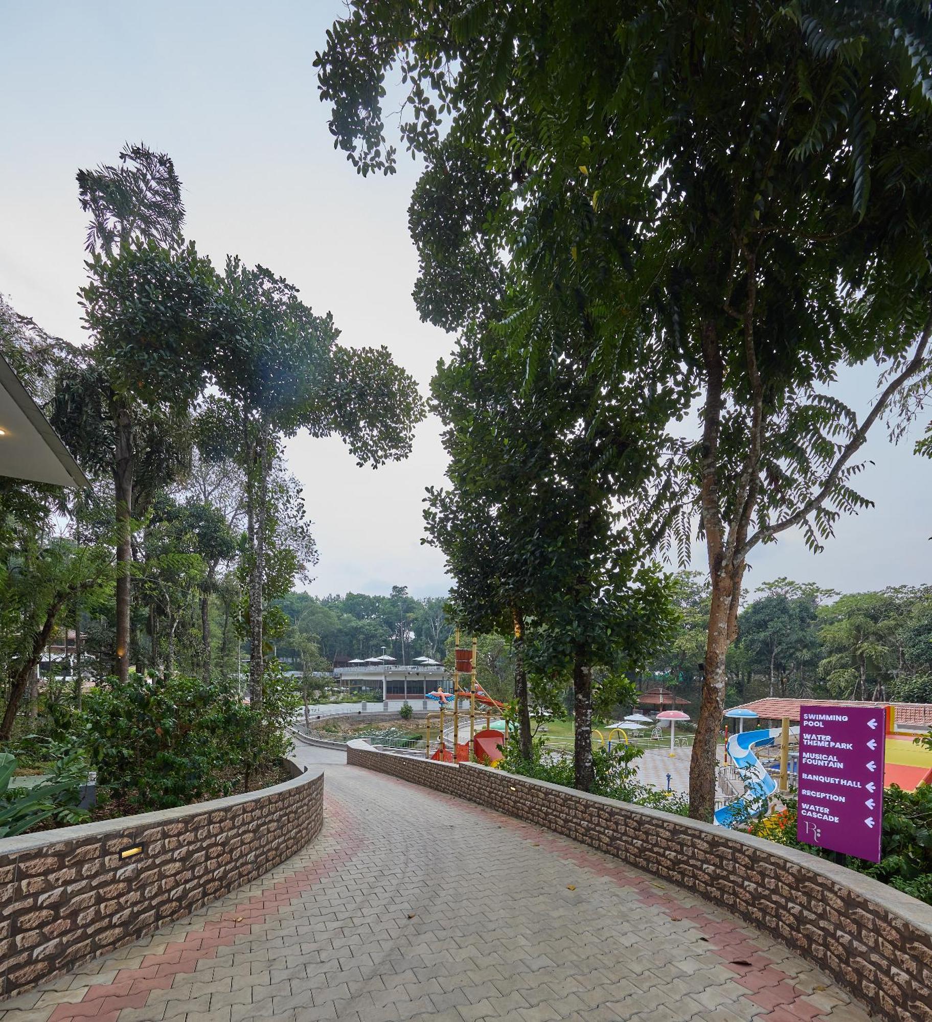 Regenta Resort Sakleshpur Luaran gambar