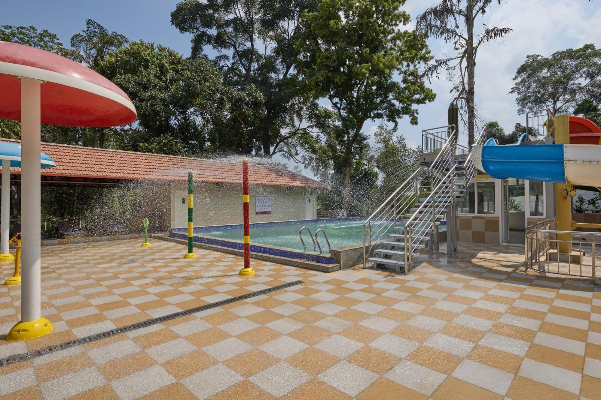 Regenta Resort Sakleshpur Luaran gambar